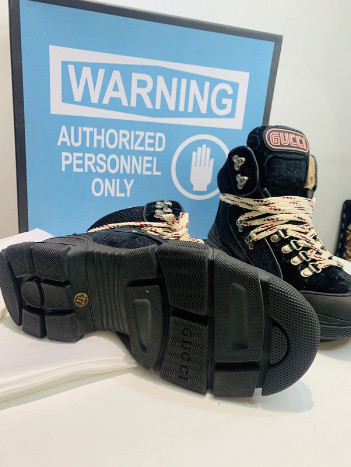 G*u*i1 journey flashtrek jewel crystal low boot