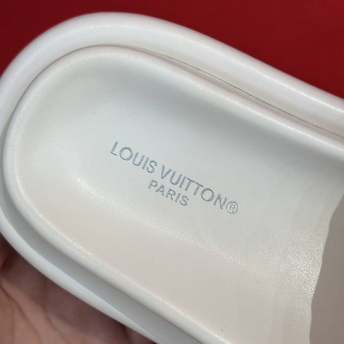 LOU1_TON POOL PILLOW COMFORT MULE (EU35-EU40)