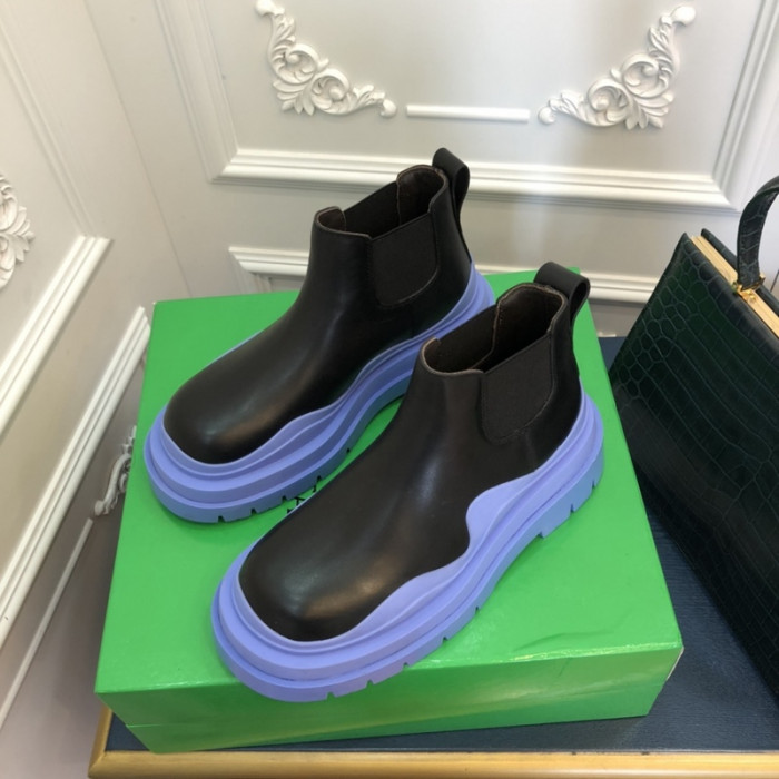 botteg*Ve*ne*ta tire leather ankle boots