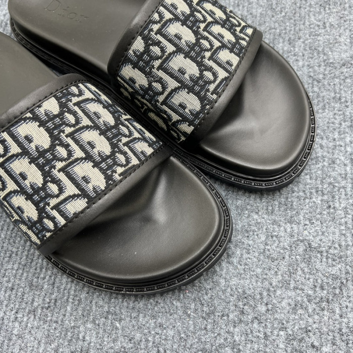 d1or aqua sandal (eu39-eu45)