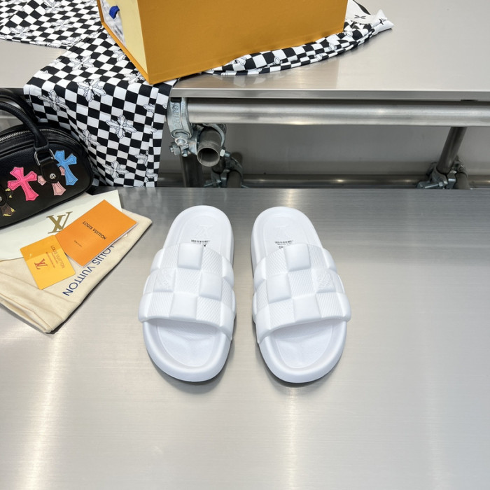 lou1_ton waterfront slide (eu35-eu45)