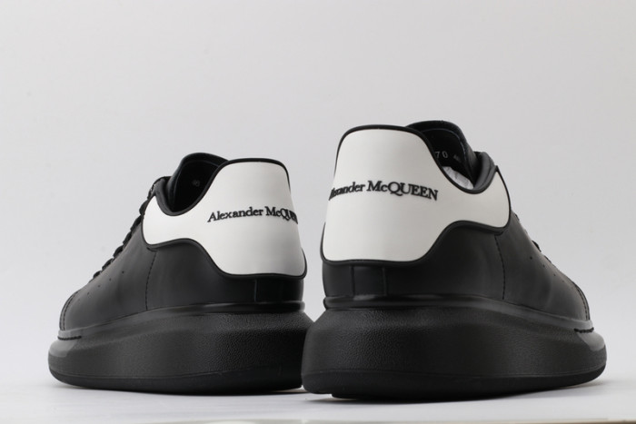Mcqv*en oversized sneaker