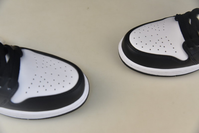 air jordan 1 low "panda" dc0774-101