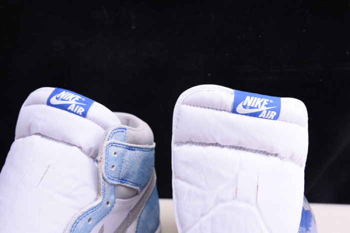 air jordan 1 retro high og hyper royal 555088-402