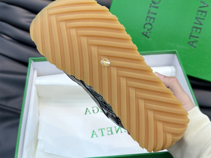 Bo*te*ga ve*ne*ta orbit sneakers